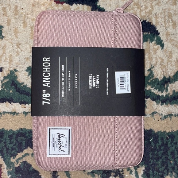 Herschel Anchor Sleeve for 7 and 8 Inch Tablet - Picture 2 of 3